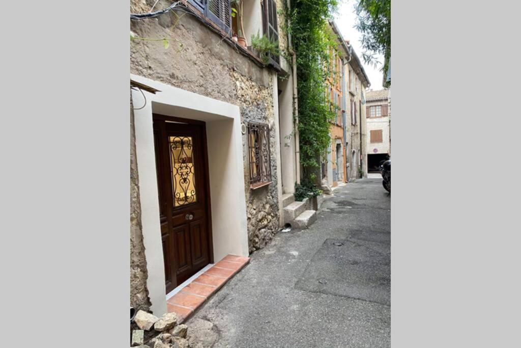 Studio Cite Historique Ванс Экстерьер фото